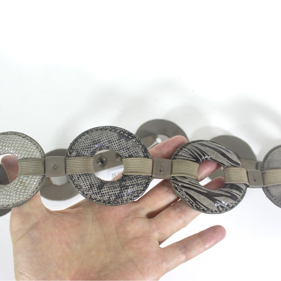 Grey Leather Link Stretch Belt Donut Rings Small - Picture 5 of 11